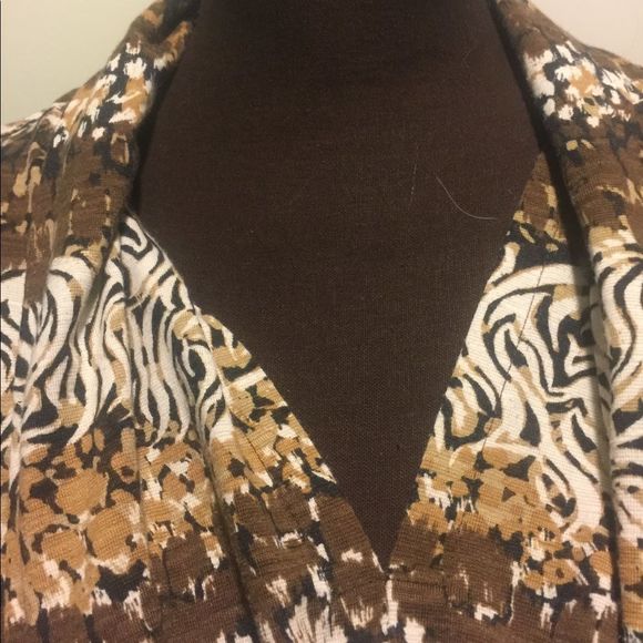 Top Flutter Sleeves Knotted Front - Picture 6 of 7